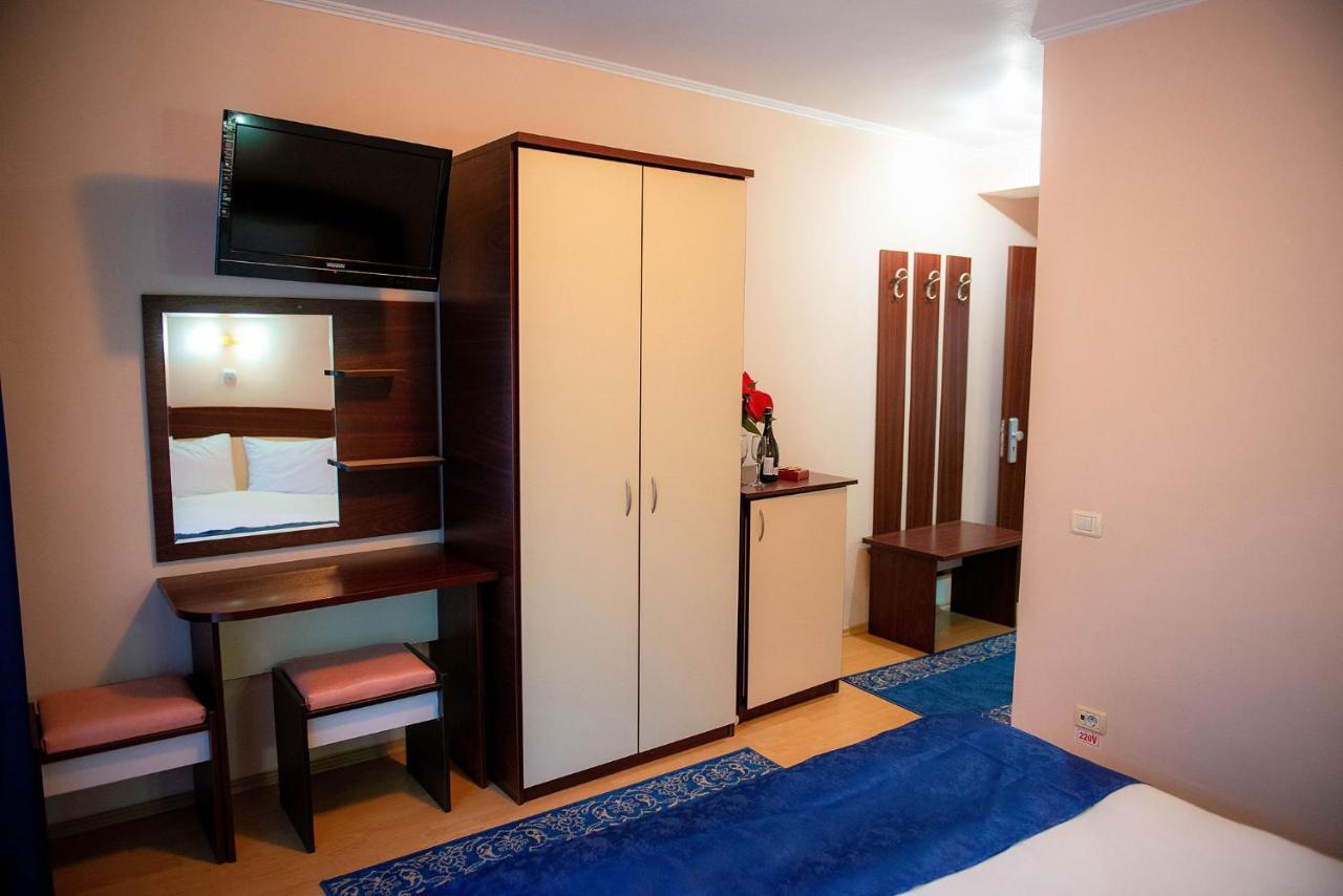 Casa Maia Hotel Buşteni Buitenkant foto