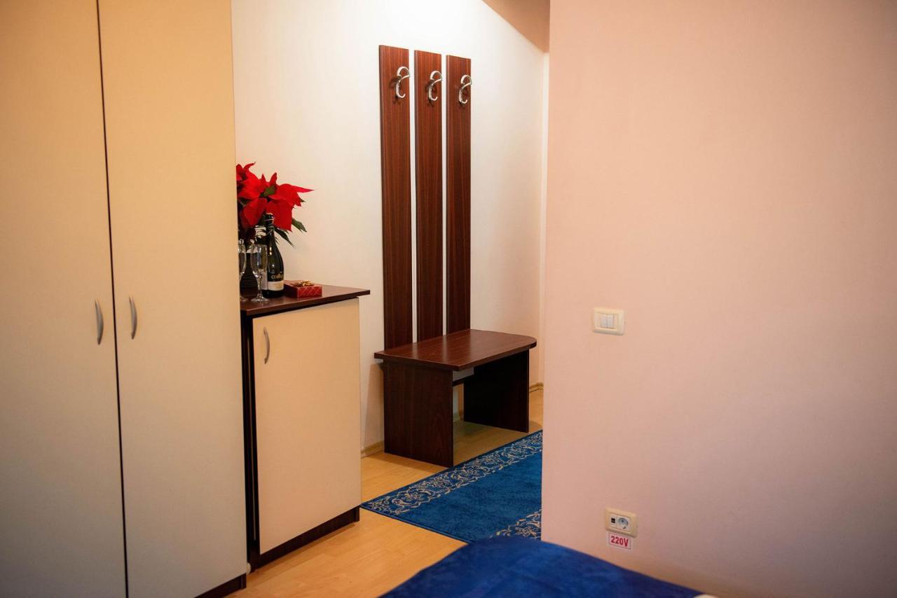 Casa Maia Hotel Buşteni Buitenkant foto