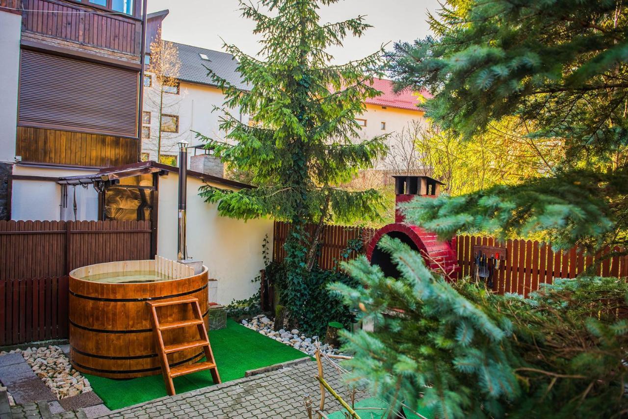 Casa Maia Hotel Buşteni Buitenkant foto