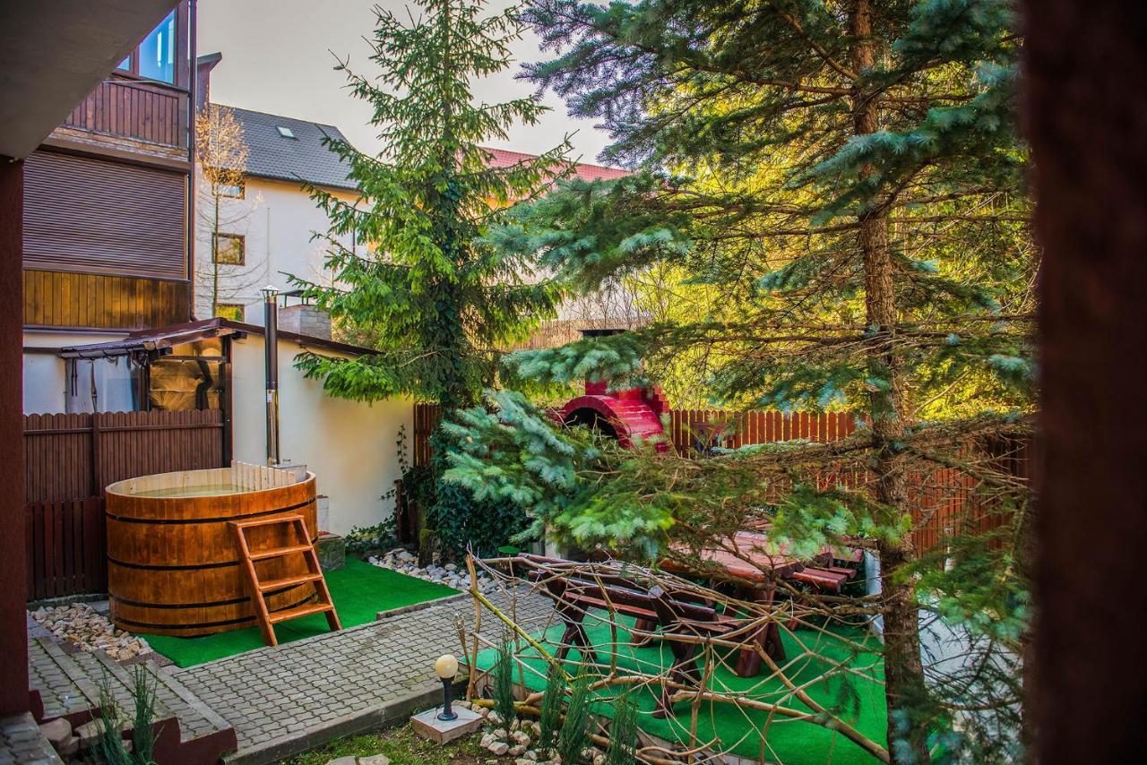 Casa Maia Hotel Buşteni Buitenkant foto
