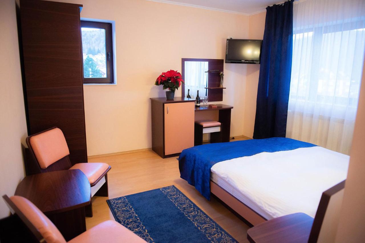 Casa Maia Hotel Buşteni Buitenkant foto